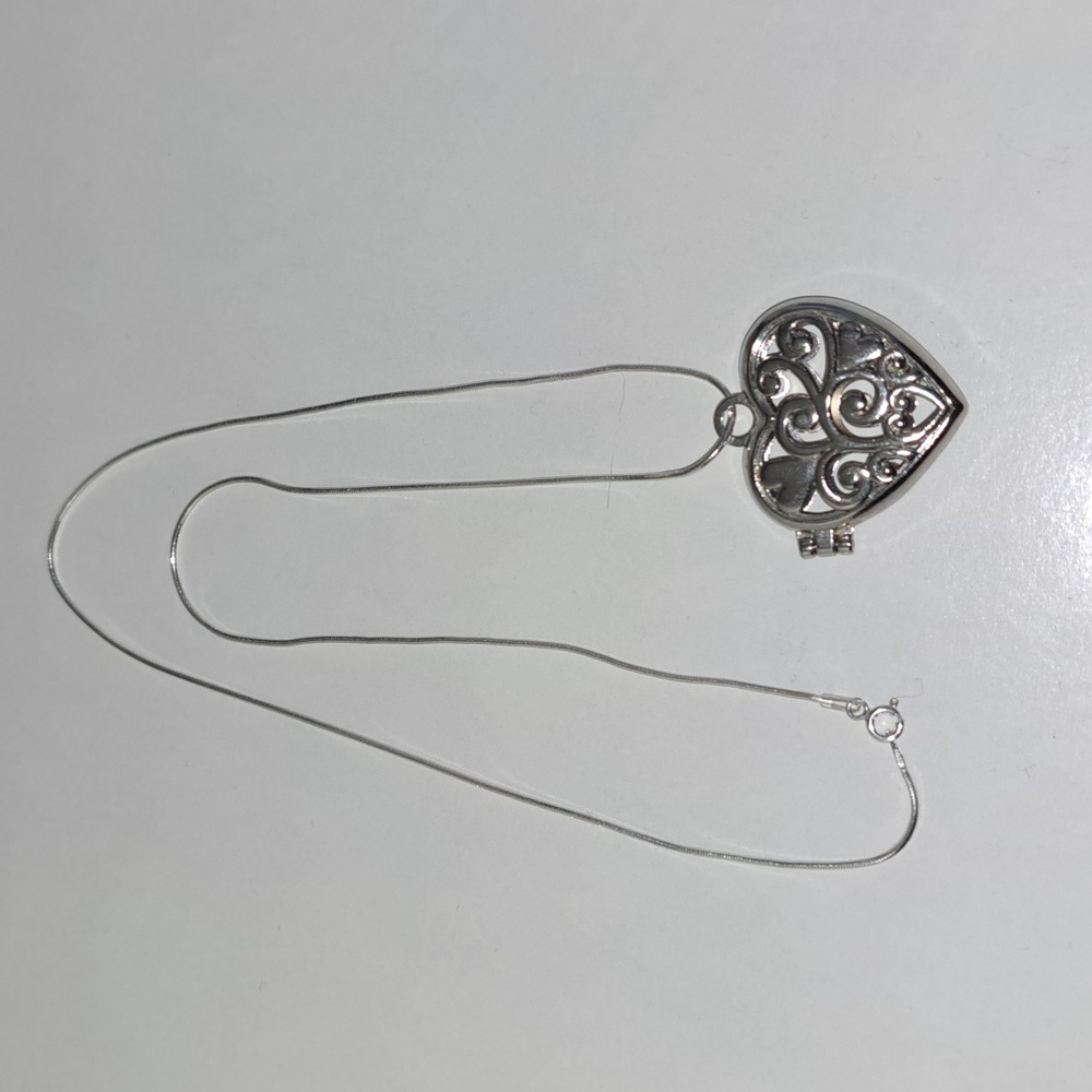 Heart locket necklace